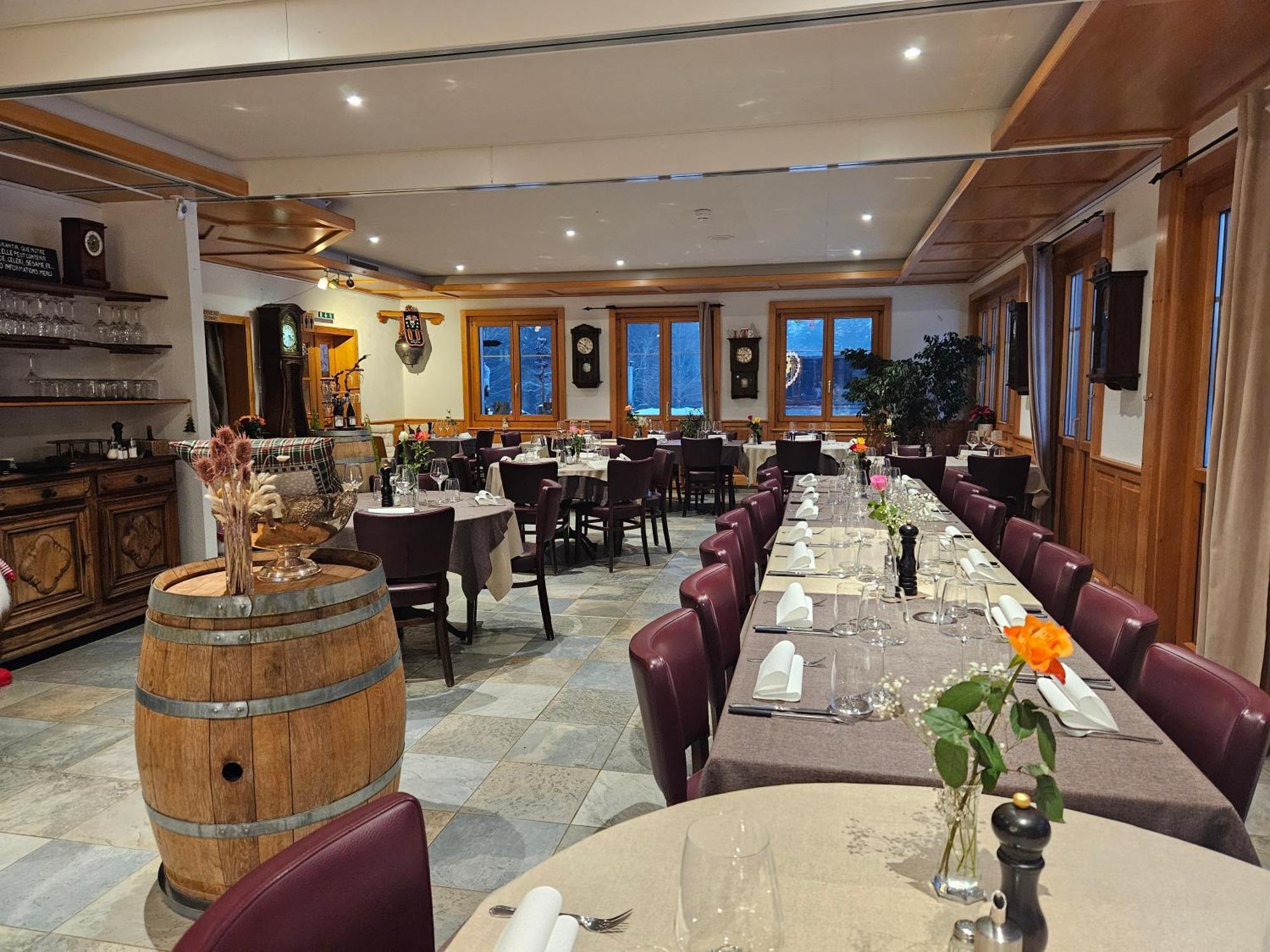 Hotel Restaurant Du Marchairuz Le Brassus Exteriör bild