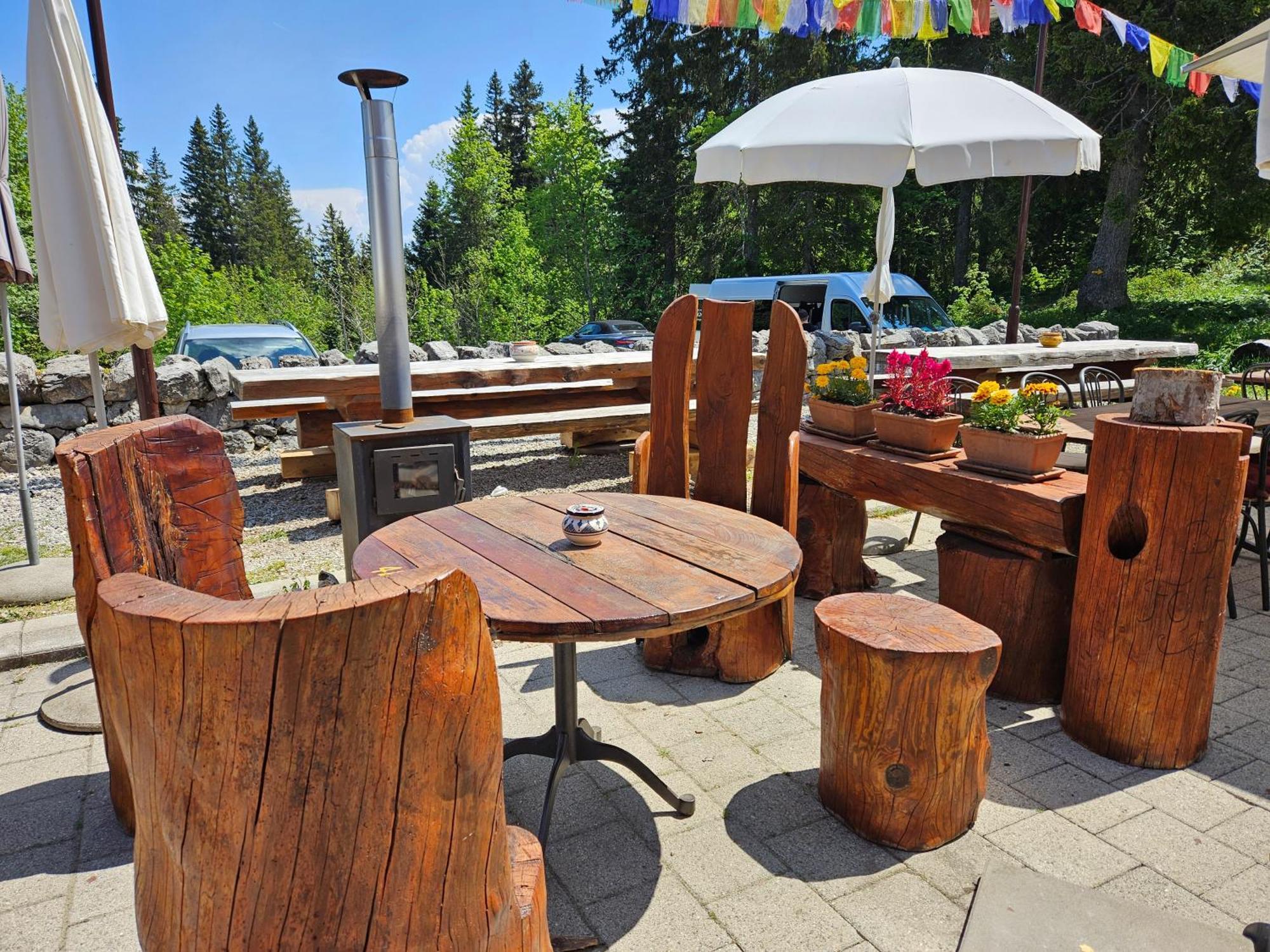 Hotel Restaurant Du Marchairuz Le Brassus Exteriör bild
